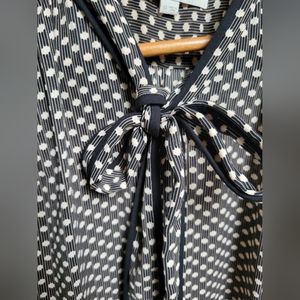 LOFT tie neck sleeveless blouse